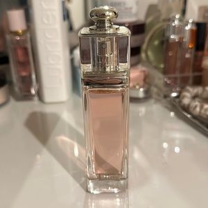 Dior Addict perfume